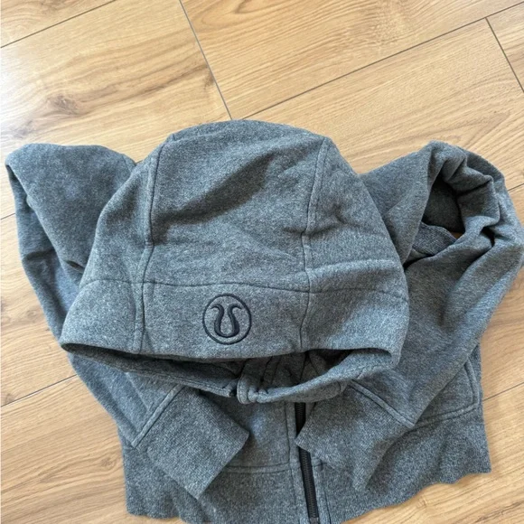 Scuba Hoodie - Picture 2 of 3